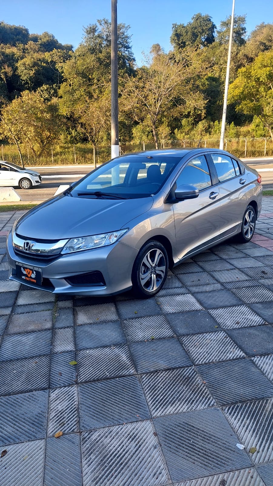 City 2015 LX 1.5 Flex Automático completo