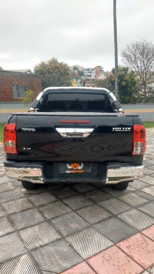 Hilux 2017 SR 4X2 CD  2.7 Flex automático - foto 5