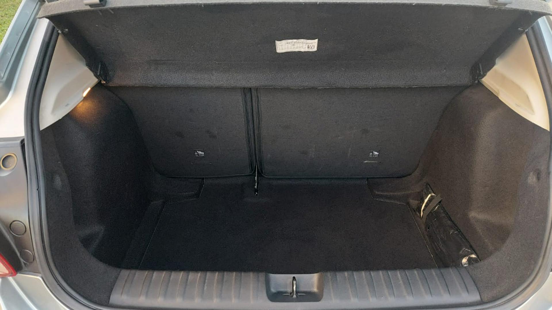 Onix Lt 2025 1.0 Flex manual completo - foto 10