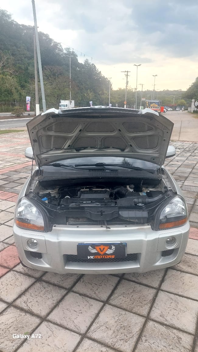 Tucson  2012 2.0 Gls gasolina automático - foto 8