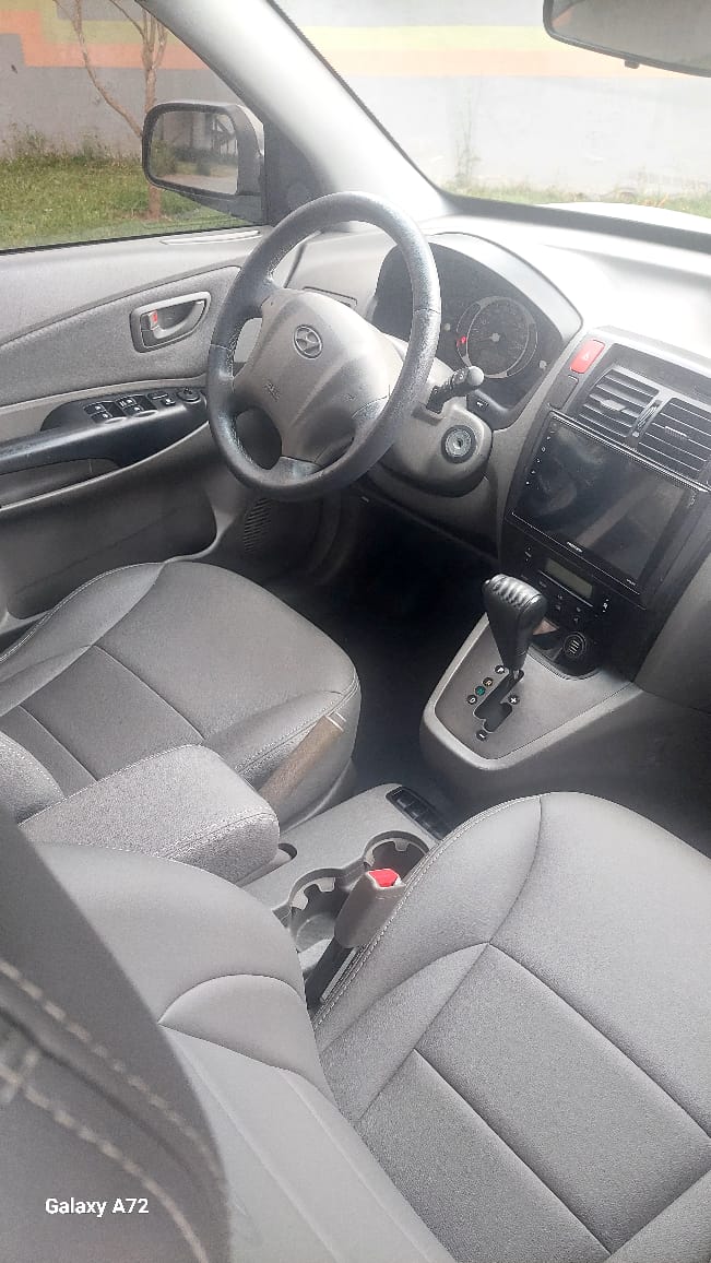 Tucson  2012 2.0 Gls gasolina automático - foto 10