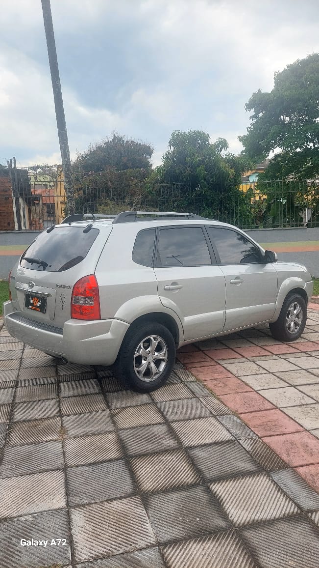 Tucson  2012 2.0 Gls gasolina automático - foto 6