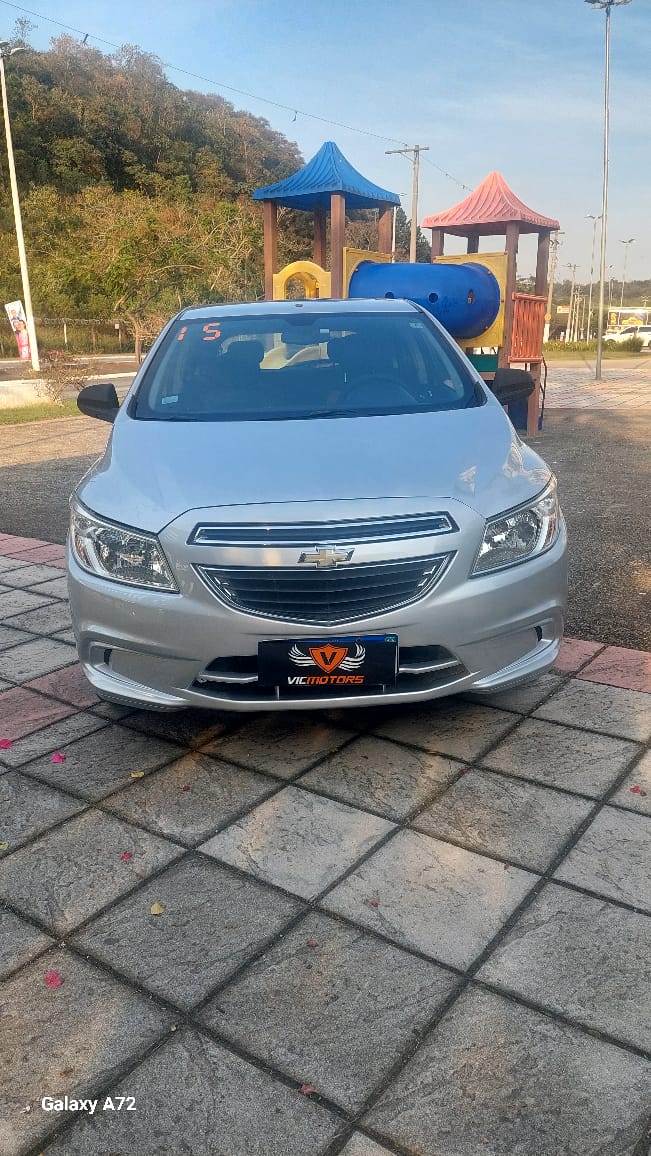 Onix Lt 2015 1.0 Flex manual completo - foto 2