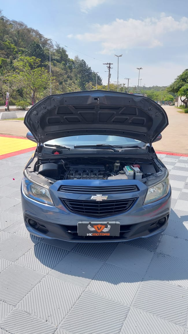Prisma Lt 1.4 flex automático - foto 6